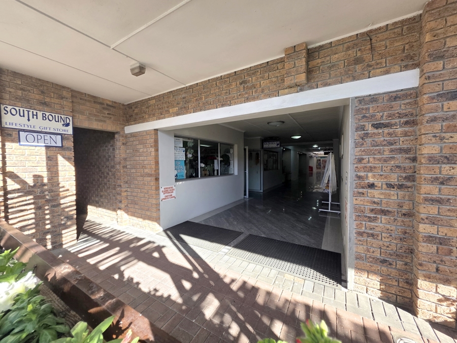 Commercial Property for Sale in Struisbaai Western Cape